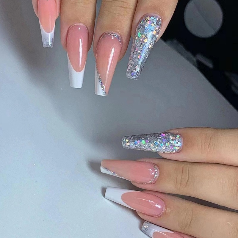 Nail Art Simple - ชุดเล็บปลอมบัลเล่ต์ยาว 24 ชิ้น/ชุด ชุดทำเล็บกลิตเตอร์ เล็บปลอมแบบฝรั่งเศสสีขาวเรียบง่าย สวมใส่ได้