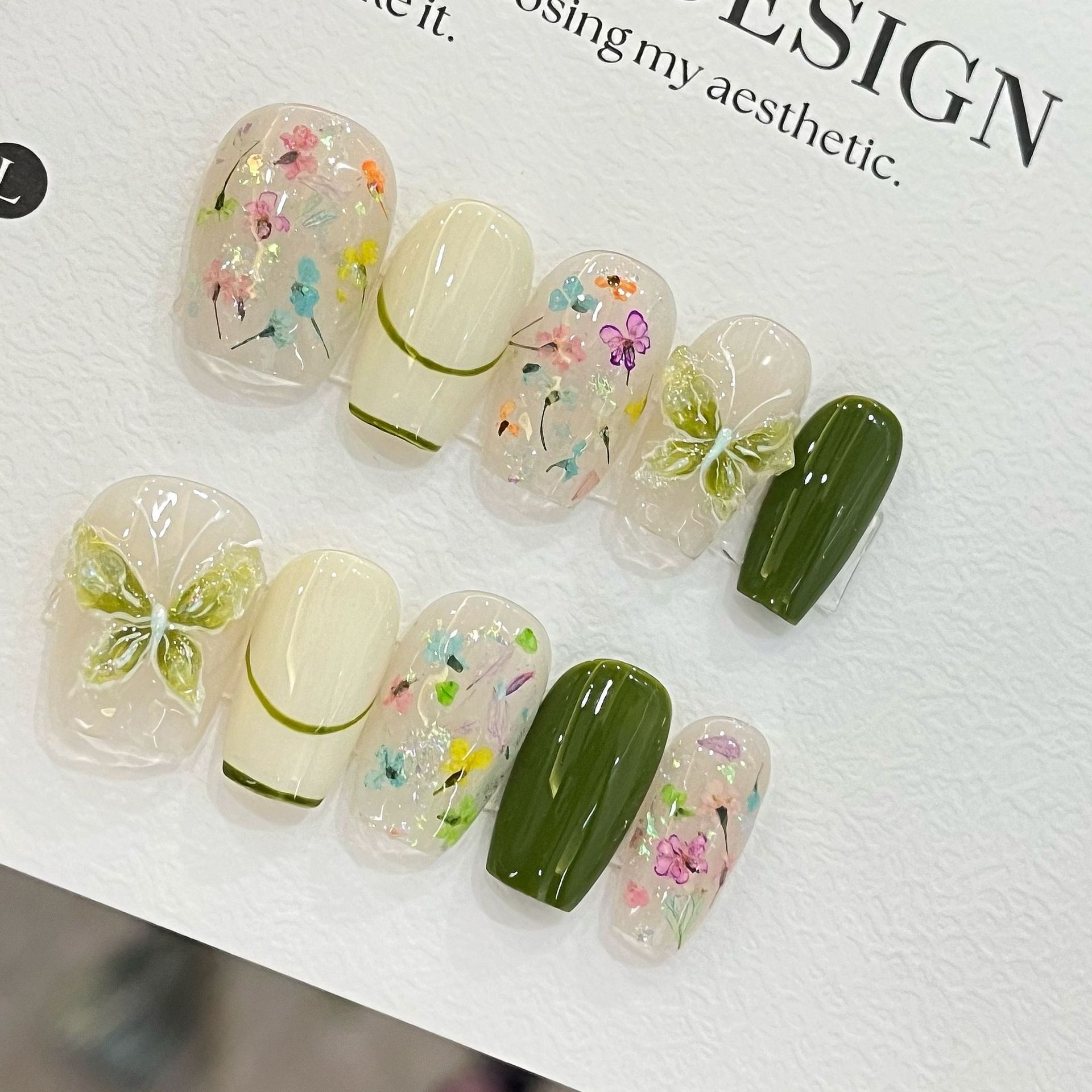 เล็บปลอมลายดอกไม้ผีเสื้อ 10 ชิ - Nail Art French Nails บทวิจารณ์และราคา