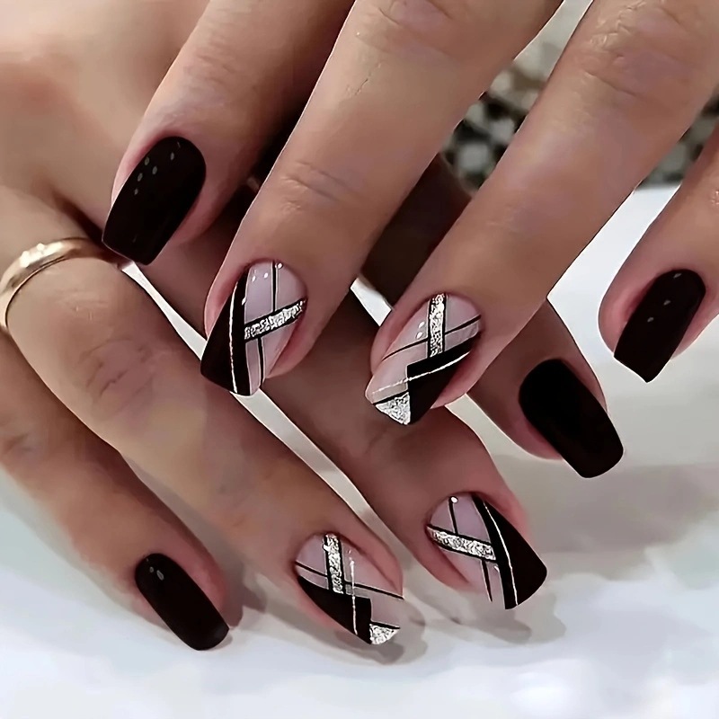 เล็บปลอมสั้นสีดำแบบกดติด 24 ชิ - Nail Art Simple บทวิจารณ์และราคา
