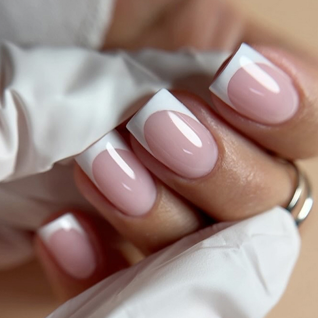 เล็บปลอมแบบกดติด 24 ชิ้น สีขาว - Nail Art Simple บทวิจารณ์และราคา