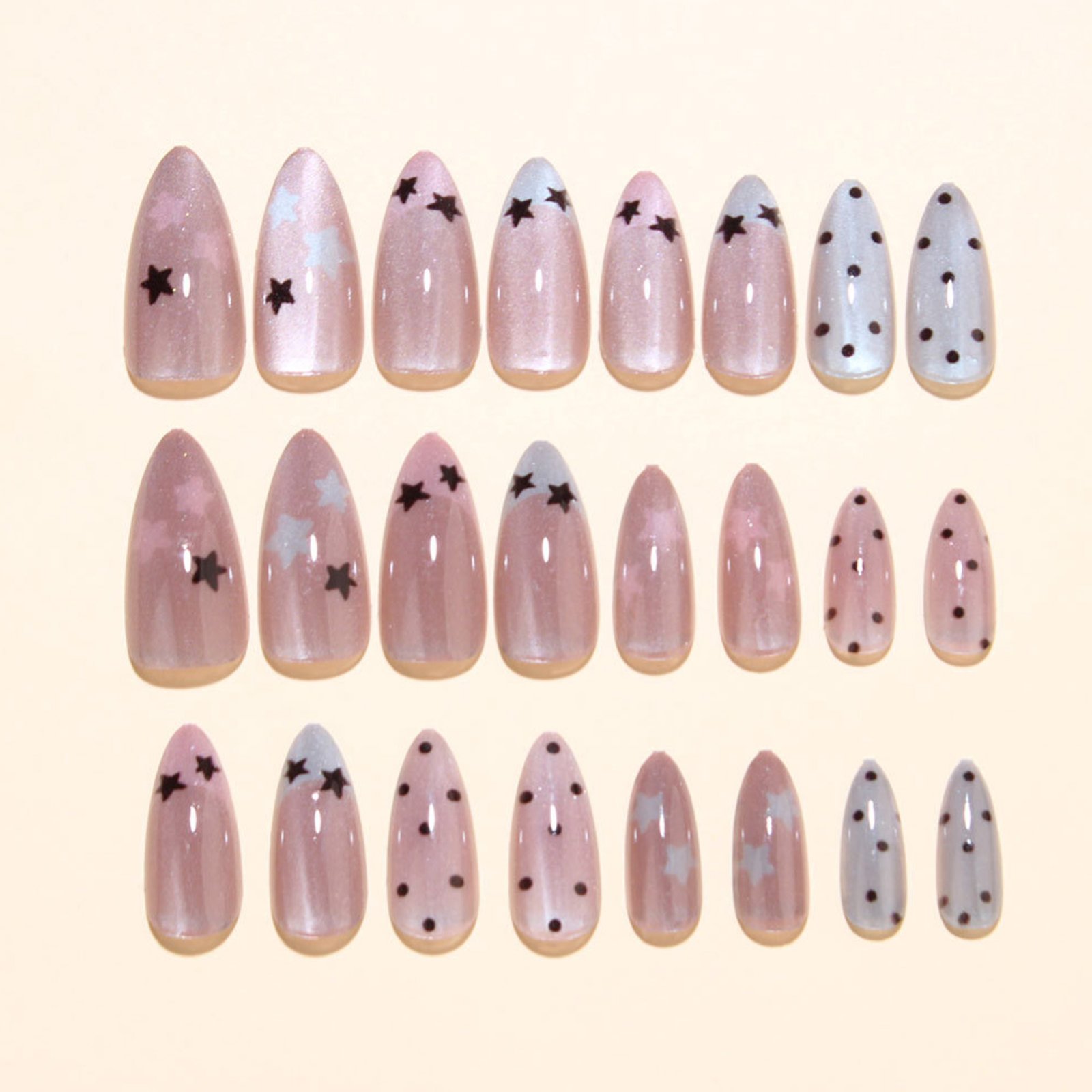 เล็บปลอมสีชมพูนู้ดทรงอัลมอนด์  - Nail Art Glossy บทวิจารณ์และราคา
